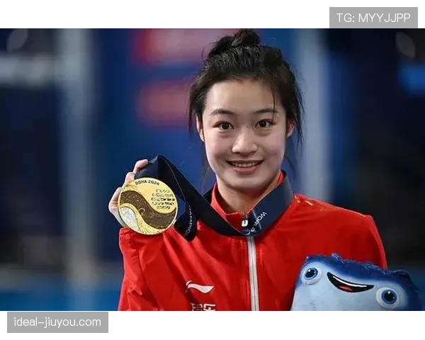 昌雅妮跳水冠军回家，邻居说她冰箱里只有鸡胸肉和蛋白粉